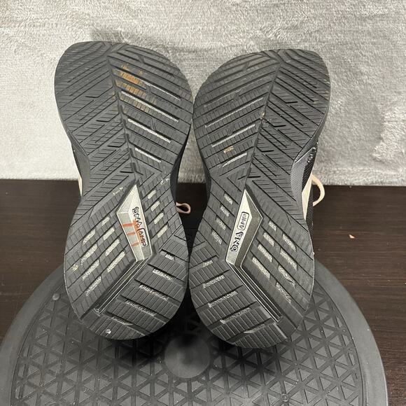 Brooks Womens Size 7.5B Levitate 4 Black Pink Lace Up Athletic Comfort Shoes - Picture 9 of 10